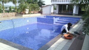 Swimming Pool cleaning